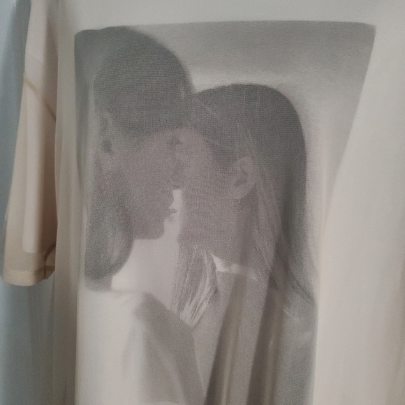 Zara Print T-shirt with Mesh - Picture 4 of 6